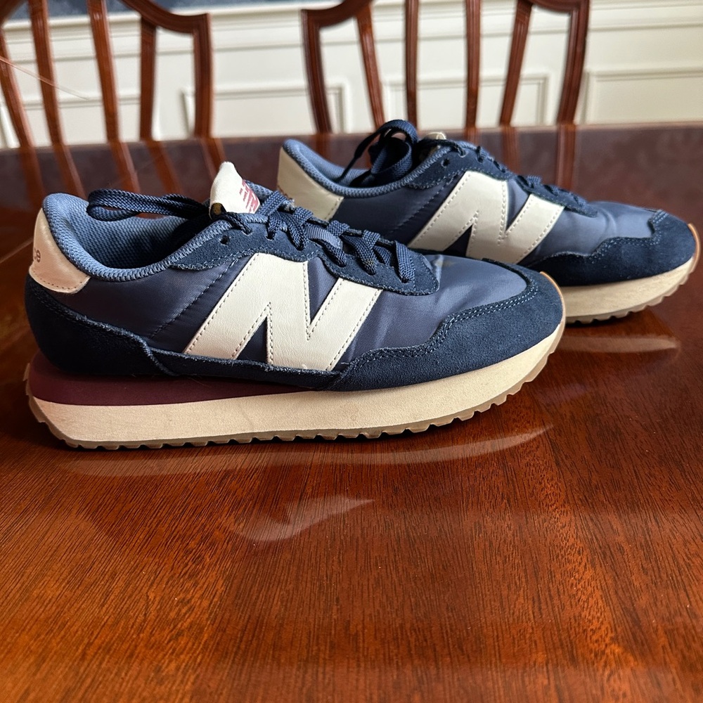 New Balance Women’s Navy and White Retro Runner Sneakers